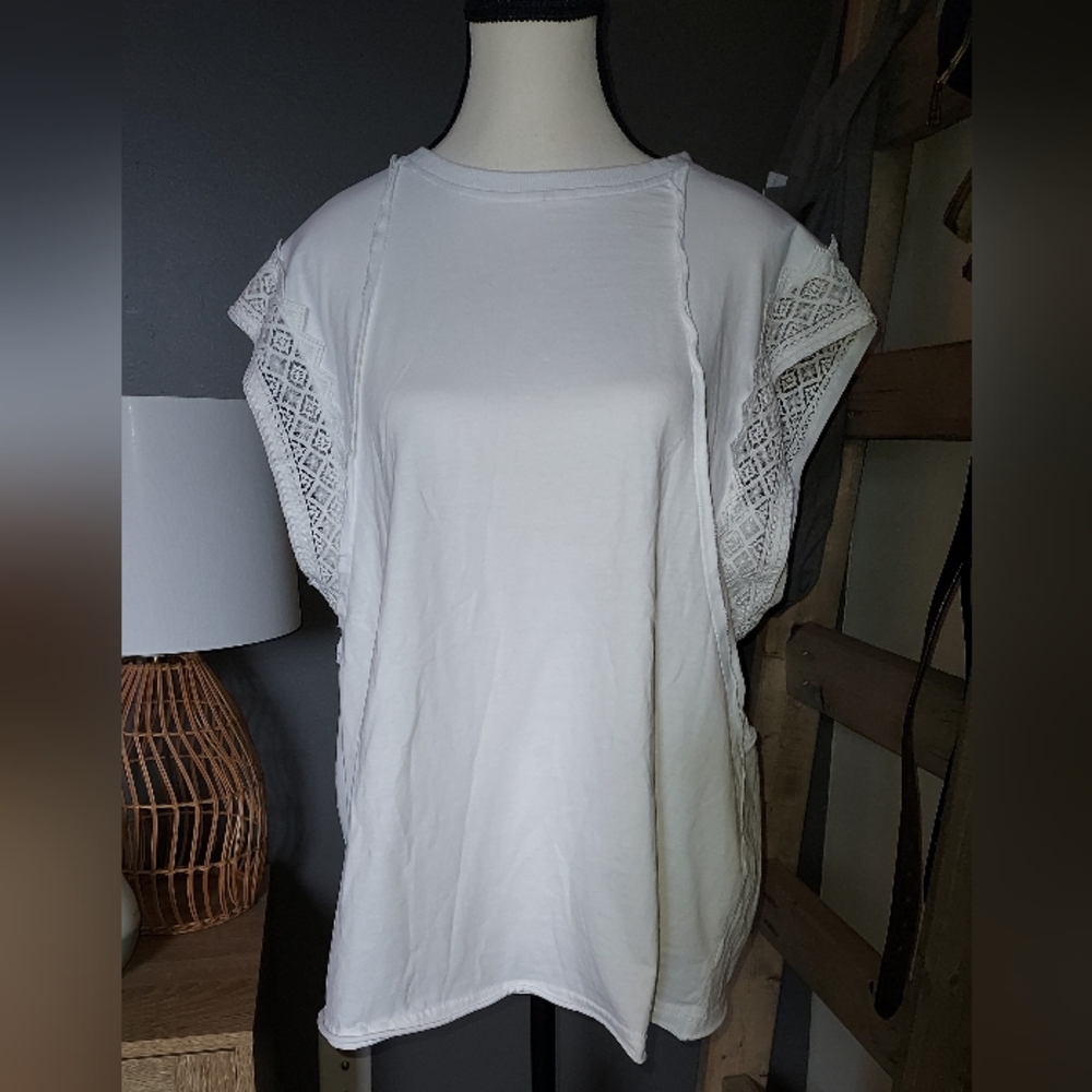 Sewn And Seen White Lace Sleeve Women's Top Medium